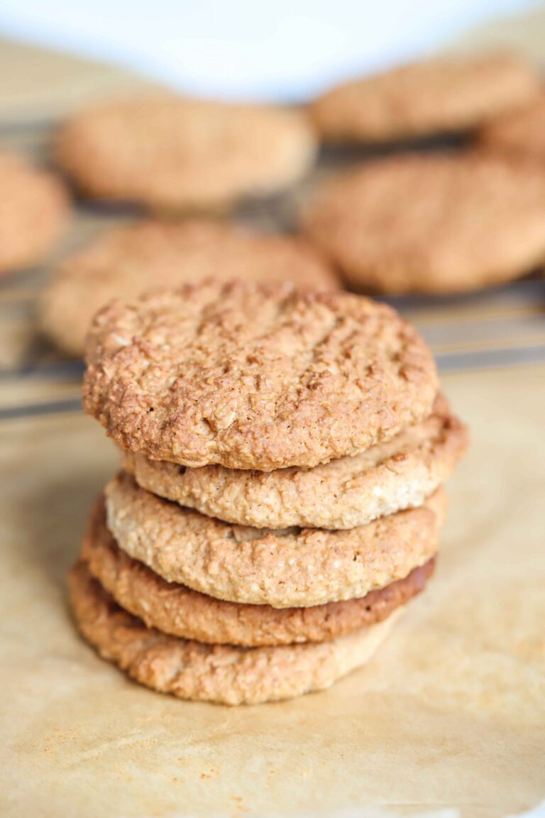Simple Vegan Oatmeal Cookies