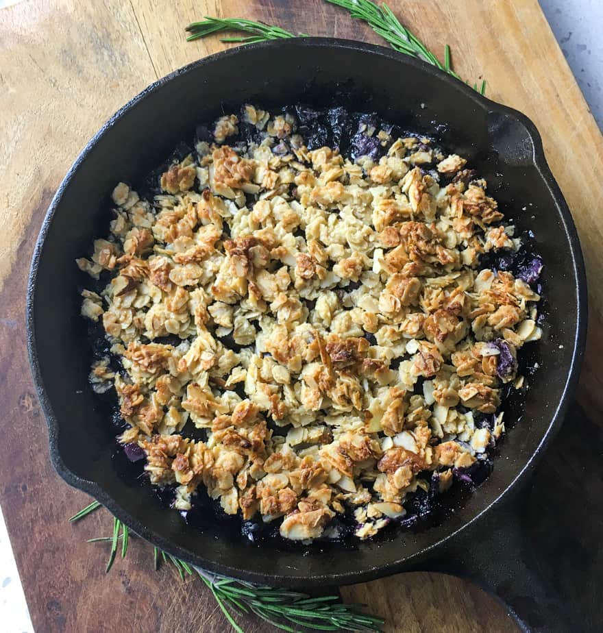 rustic blueberry crisp